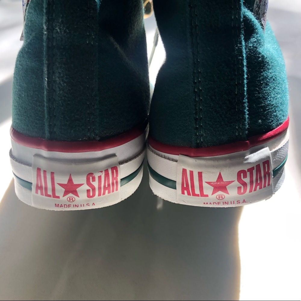 Vintage Converse Chuck Taylors Christmas Edition - Picture 4 of 7